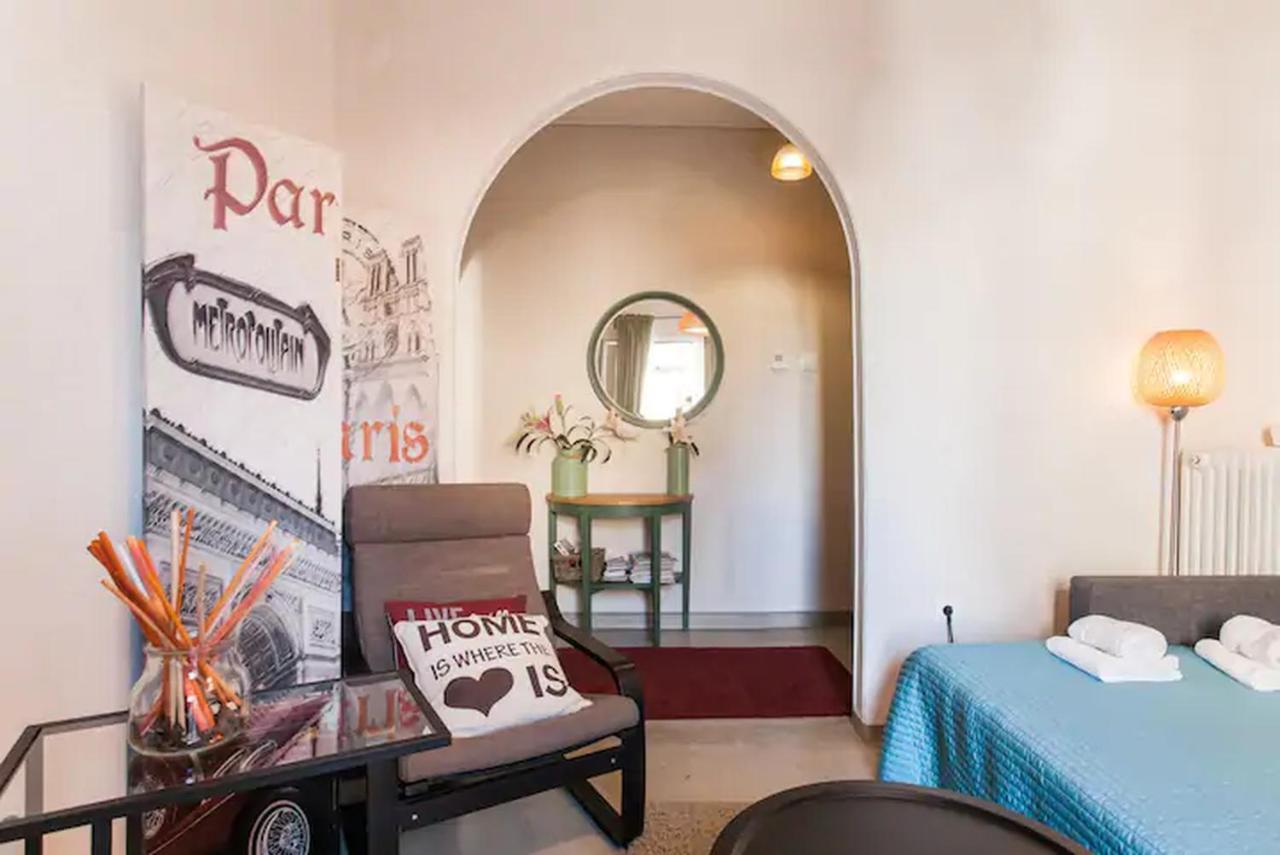 Openair Hot Tub/Big Balcony/Great Boutique Apt アテネ エクステリア 写真