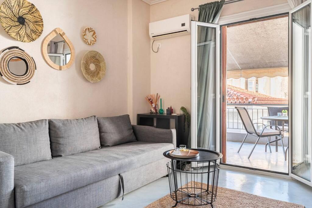 Openair Hot Tub/Big Balcony/Great Boutique Apt アテネ エクステリア 写真
