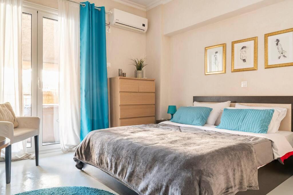 Openair Hot Tub/Big Balcony/Great Boutique Apt アテネ エクステリア 写真